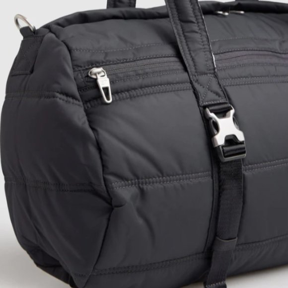 BNWT GYMSHARK PREMIUM LIFESTYLE BARREL GYM BAG NEW RELEASE ONYX GREY - Picture 3 of 9